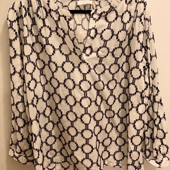 Blue and cream octagon print tunic - Picture 2 of 2